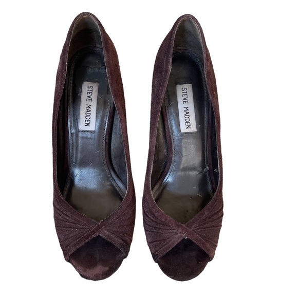 Steve Madden Open Toe Suede Heels in Chocolate Color Size: 7.5 - Picture 11 of 11